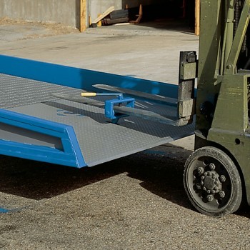 30'x70" Steel Yard Ramp - 16,000-Lb. Capacity - Ramp clamp