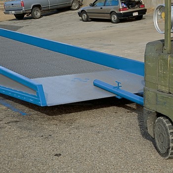 30'x70" Steel Yard Ramp - 16,000-Lb. Capacity - Tow bar